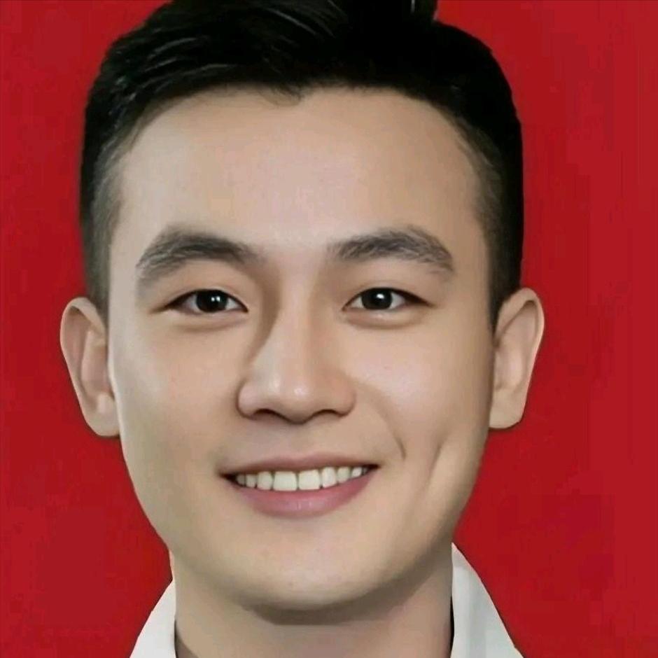 欧豪向大家证明：人一定要多读书！特意去查了一下他，令人意外的是，他没有读高中，初