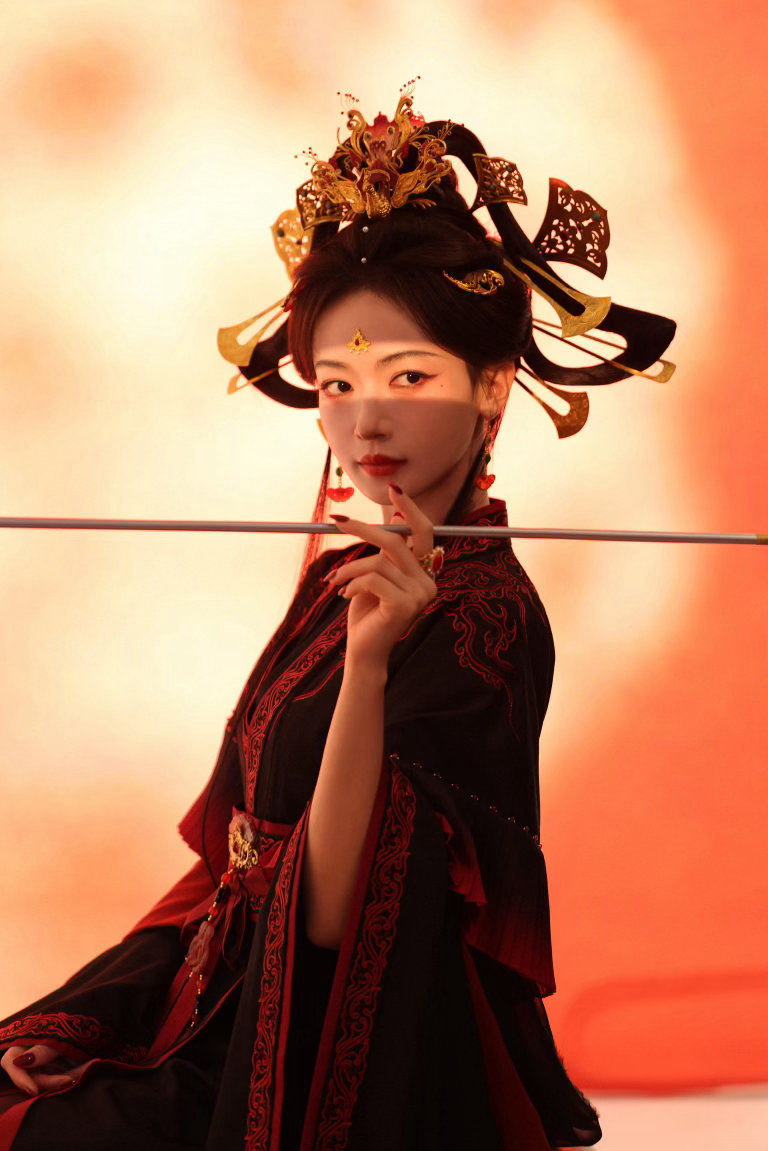 吴谨言怼脸镜头不吃压力吴谨言怼脸镜头杀我！五官能打情绪也能打，每一帧都是截然不
