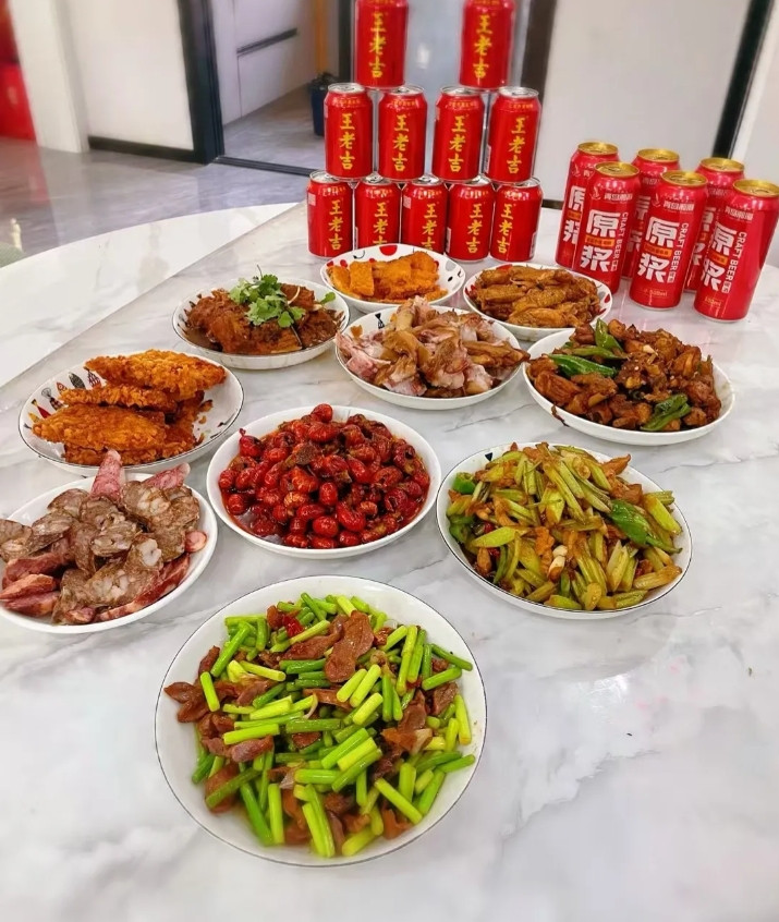 今天闺女给我打电话，商量说:“妈，等我怀孕时，你要来照顾我，还有就是孩子出生后，