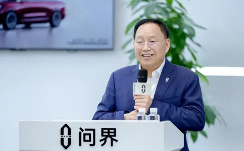 赛力斯到底有多赚钱？张兴海经常嘻嘻哈哈的笑，就是跟着华为后面轻轻松松躺赢。余承东