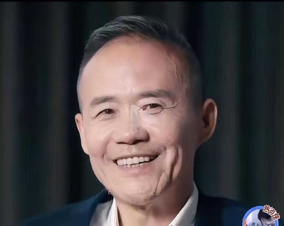 74岁的王石，当着镜头对43岁的田朴珺说了句大实话。田朴珺追着问：“我对你到底有