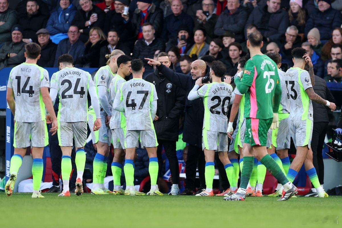 曼城在瓜迪奥拉手底下踢球，你觉得不会轻松。福登都进球了，曼城3-0完胜水晶宫，