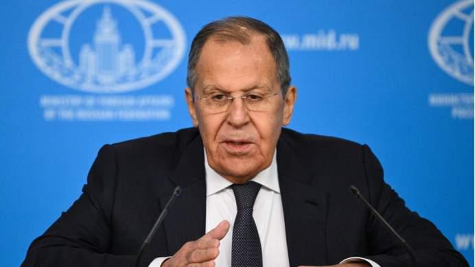 俄罗斯外长拉夫罗夫访华这次来的十分紧急，明显就是为这两件事匈牙利变天，震动