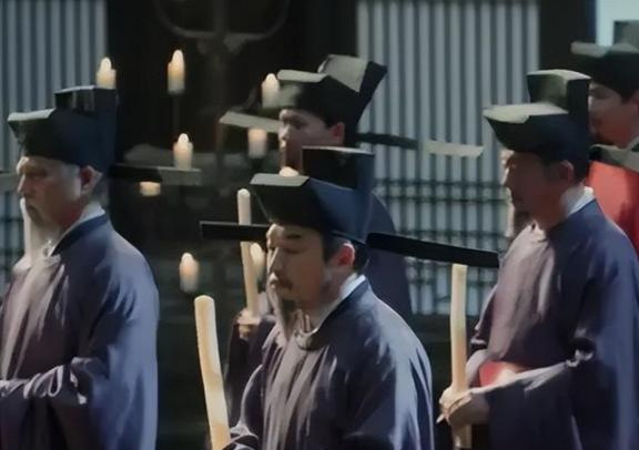 为什么北宋没有成为五代之后的第六代呢？赵匡胤到底做对了什么？五代十国那段日子