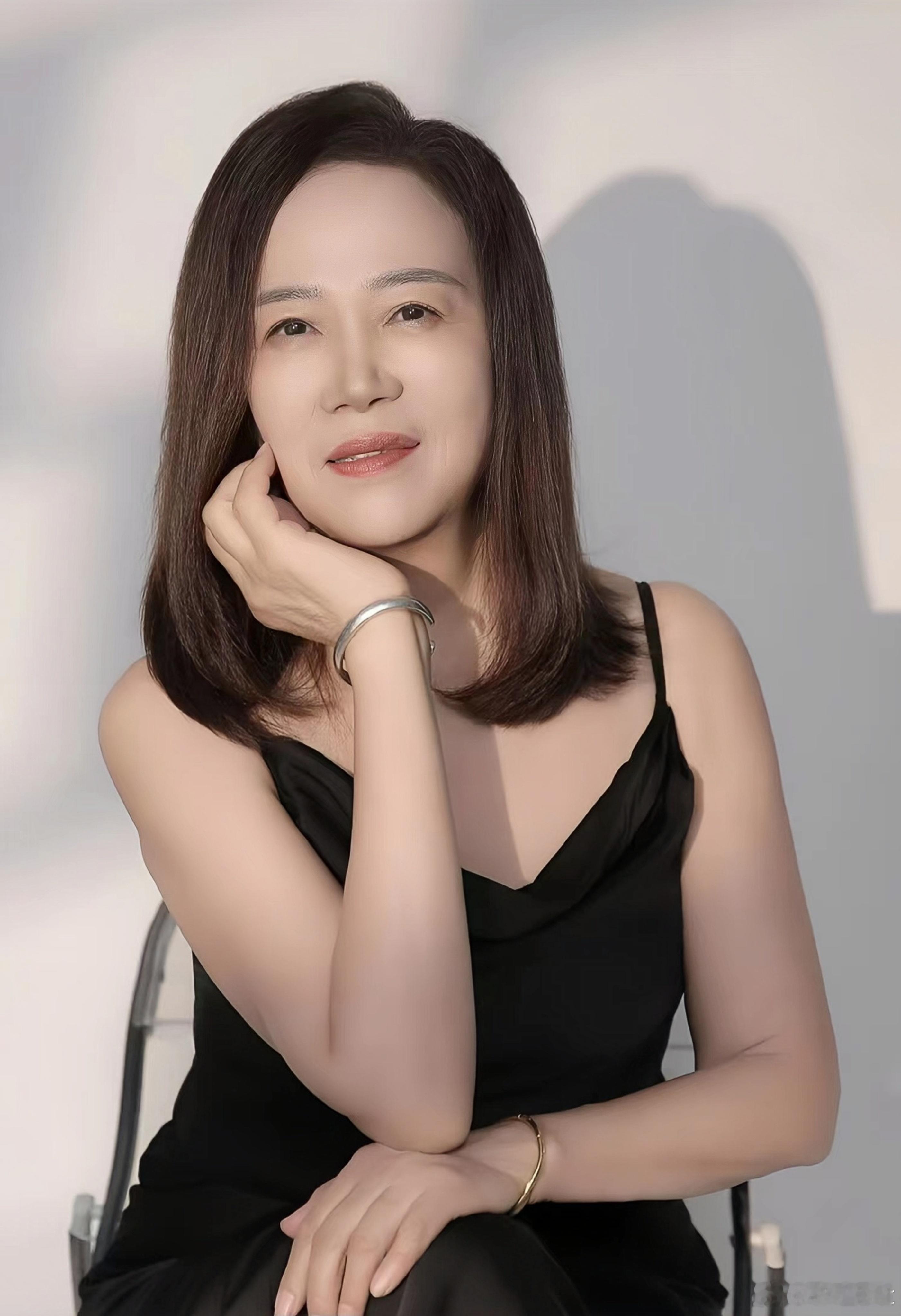 高中老师风韵犹存​​​