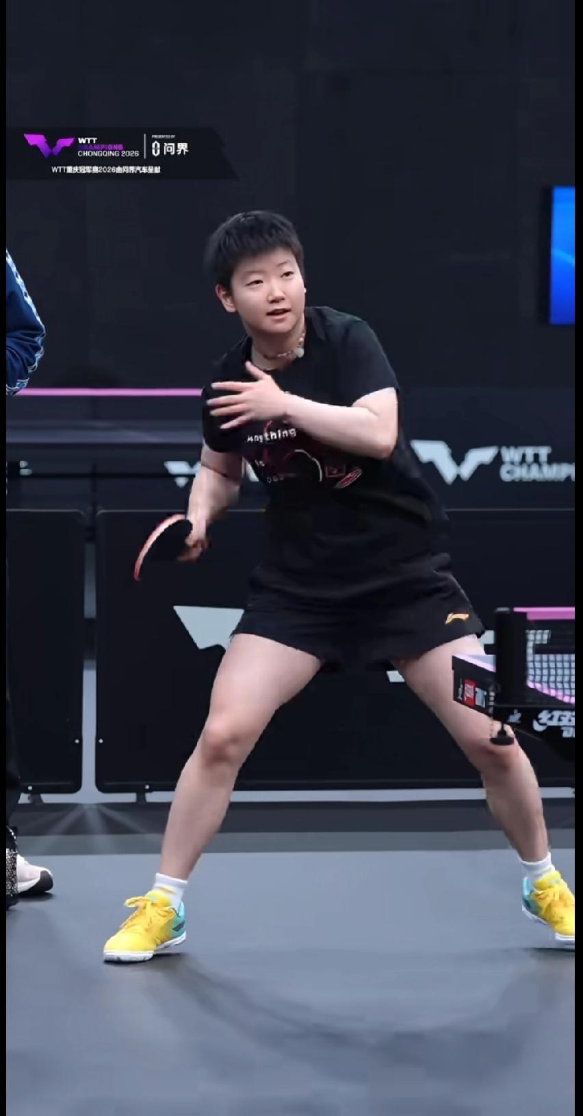 重庆训练馆里的国乒众生相：汗水里藏着冠军底气💪WTT重庆冠军赛的训练馆里