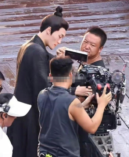 没想到吻戏是这样拍出来的，竟然是用的男替身