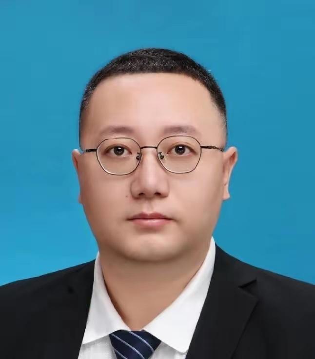 西安理工大学的白涛教授，才四十出头，就在新疆额尔齐斯河流域搞出大动静。他领队搞