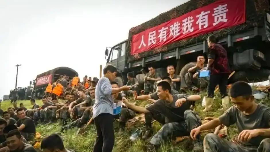 每当中国发生重大天灾时，为什么敌对国家不趁虚而入？那你可能不知道，在08年汶川地