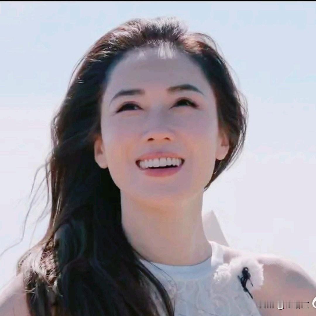 李施嬅分手戳破爱情真相:八年情断不可惜,怕的是身边有人更孤单李施嬅这话说得