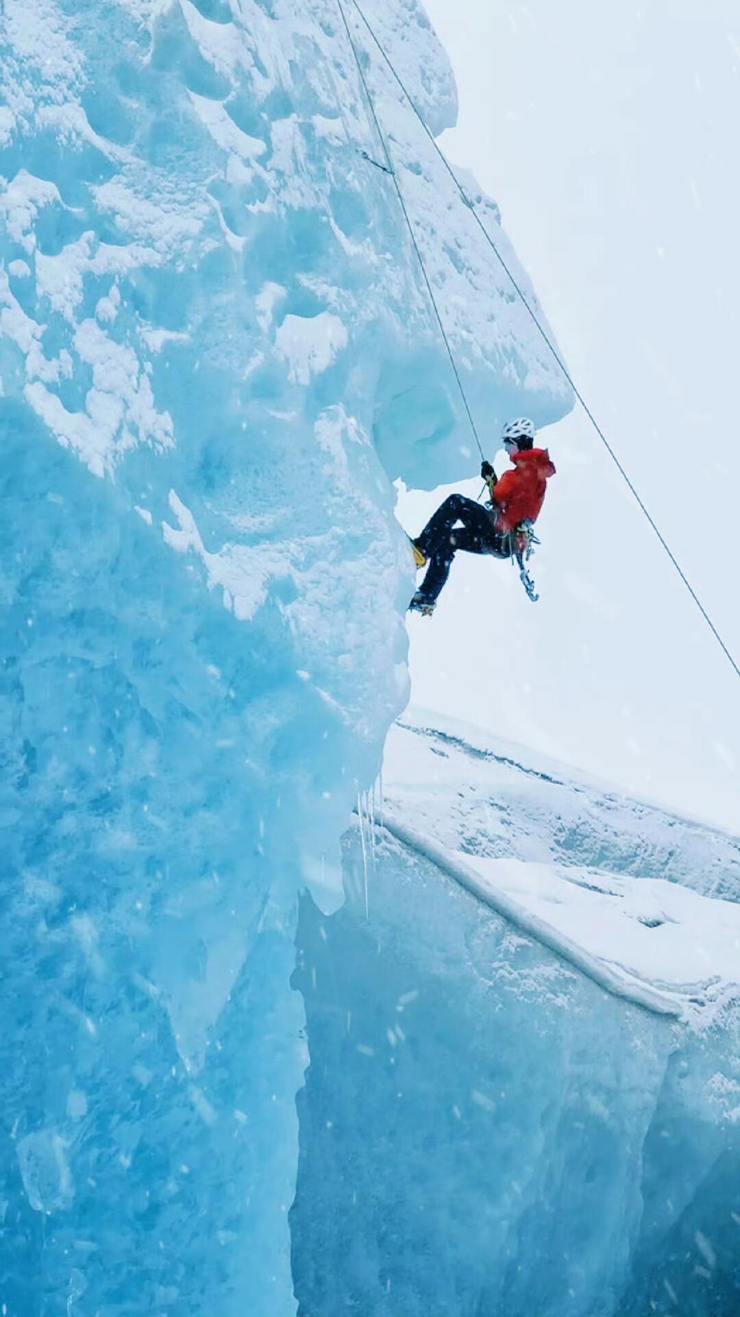 王一博大魔王年终结算画面谁懂王一博对热爱的执着！跨领域突破，闯海陆空秘境，每一