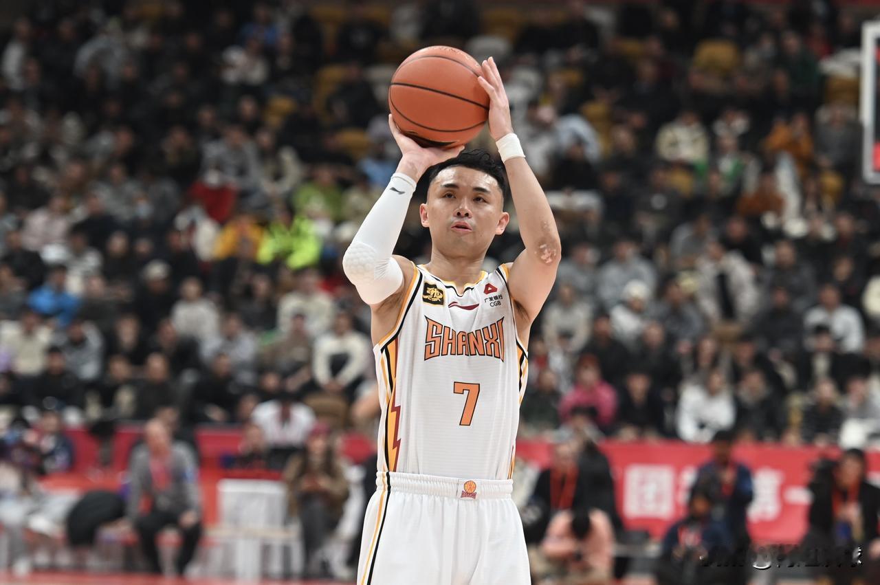 CBA常规赛第六轮，山西81：88不敌青岛，这三人必须背锅——第一位：中锋刘