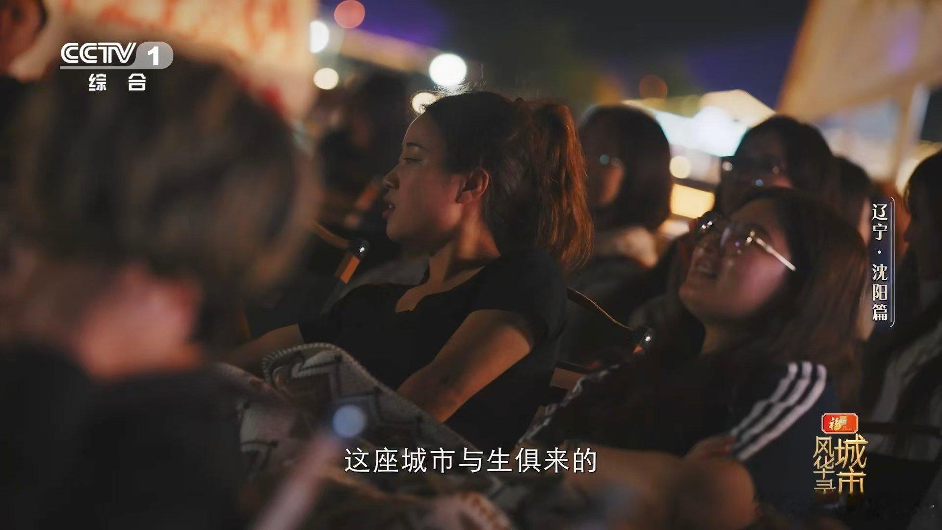 老四季抻面搭配鸡架，陈醋一拌鲜爽开胃，地道辽沈味道刻进百姓三餐一直不理解鸡架这种