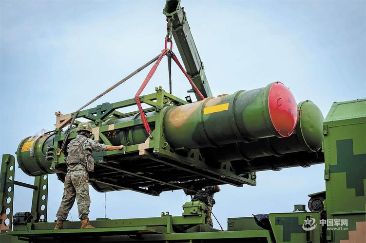 东海长剑昂首待发，战士五小时凝眸坚守，这誓言震彻海天！东部战区沿海前沿，长