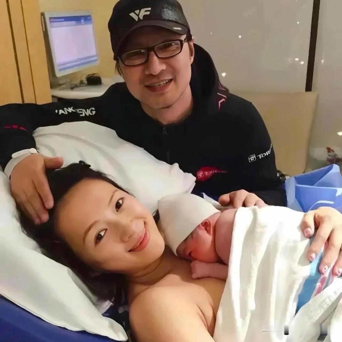 章子怡“唯一一次”心动，那时候是真奔着“过日子”去的！章子怡刚生“小孩”那时