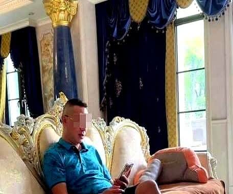 上海一男子离婚15年，前妻突然打电话报喜，说女儿这次考试成绩很好，并提了一个要求