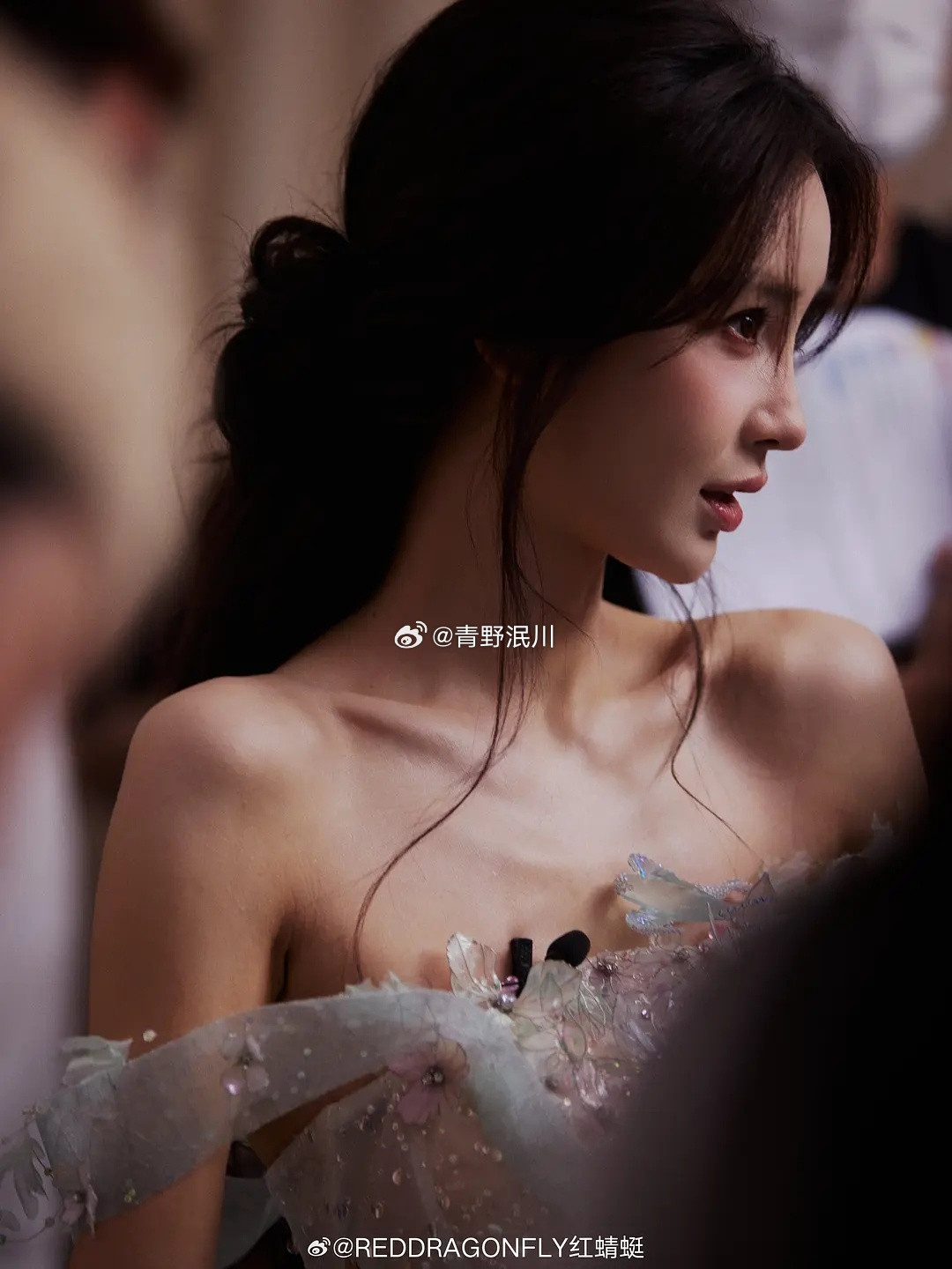 你敢信这居然是Angelababy杨颖没修的生图内娱除了baby谁敢发原生图
