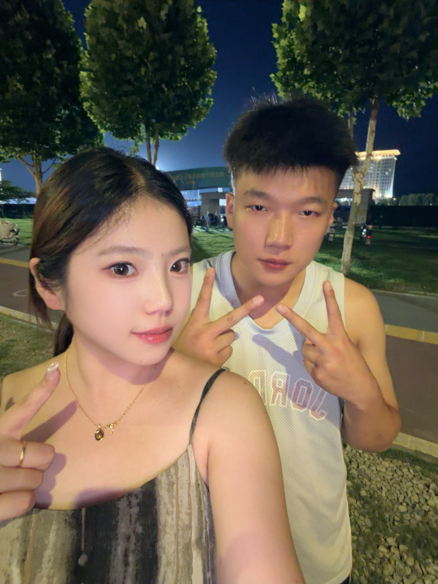 偷眼睛的贼