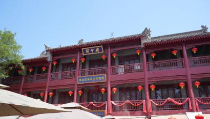 今天咱们来聊一所很有“来头”的大专院校——陕西航空职业技术学院。为什么说它有“