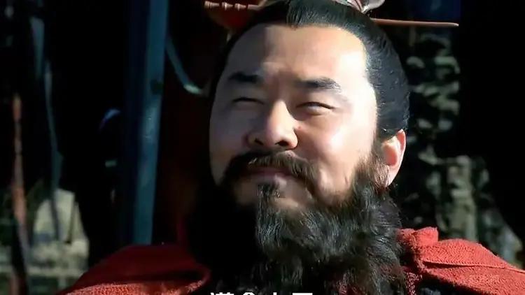 赵云长坂坡七进七出，真靠一人一枪？曹操为何迟迟不放箭，是惜才还是另有隐情？建
