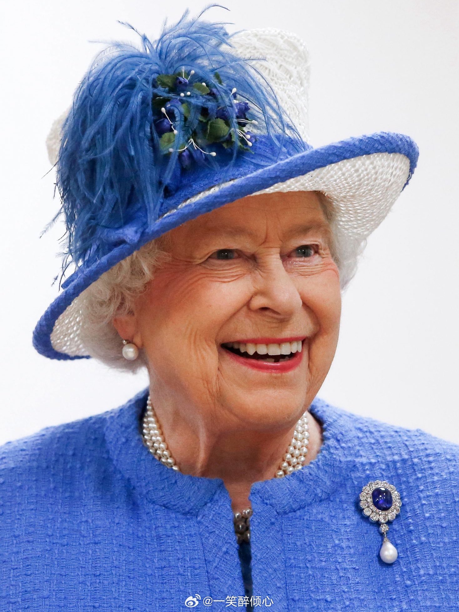 英国王室白金汉宫刚刚发文纪念伊丽莎白二世女王逝世3️⃣周年🕊️Re