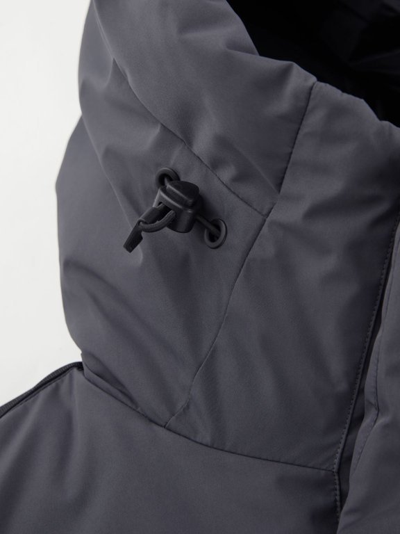 不同价位羽绒服到底差别在哪看完韩路的五档价位羽绒服横评，突然懂了“一分价钱一分货