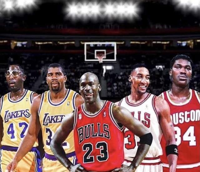 乔丹心中的“最强五人组”：他说这样选，根本不可能输乔丹在2013年的一次采访中
