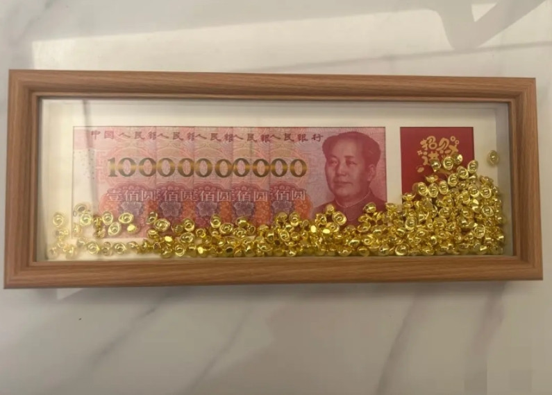 伴娘收到这样的伴手礼会喜欢吗这个框太长了，再加上些小东西，用啥包装比较合适啊