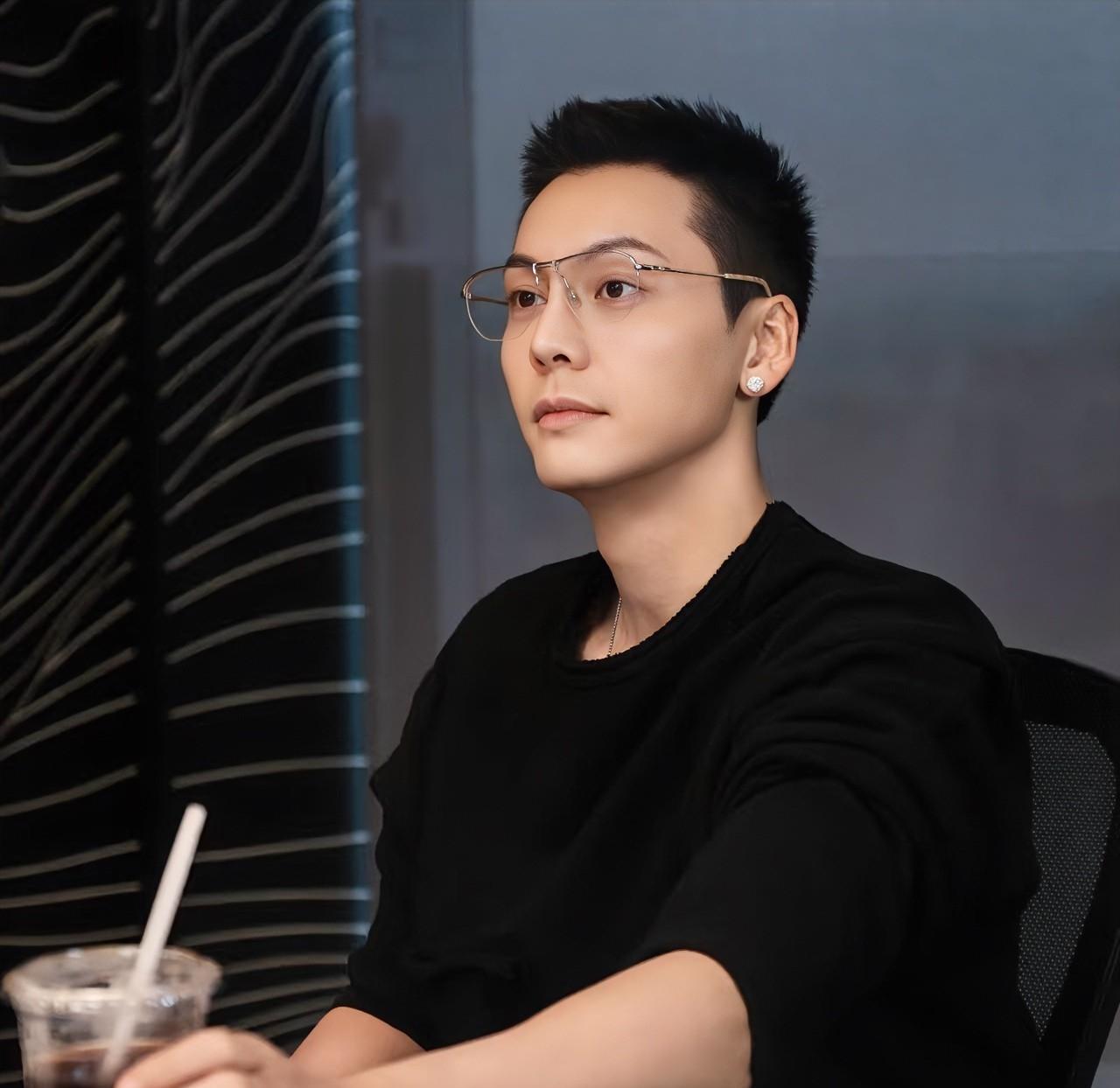 “许我耀眼”陈伟霆被骂网友们真是认真追剧了第三个原因太扎心了陈伟霆的演技，