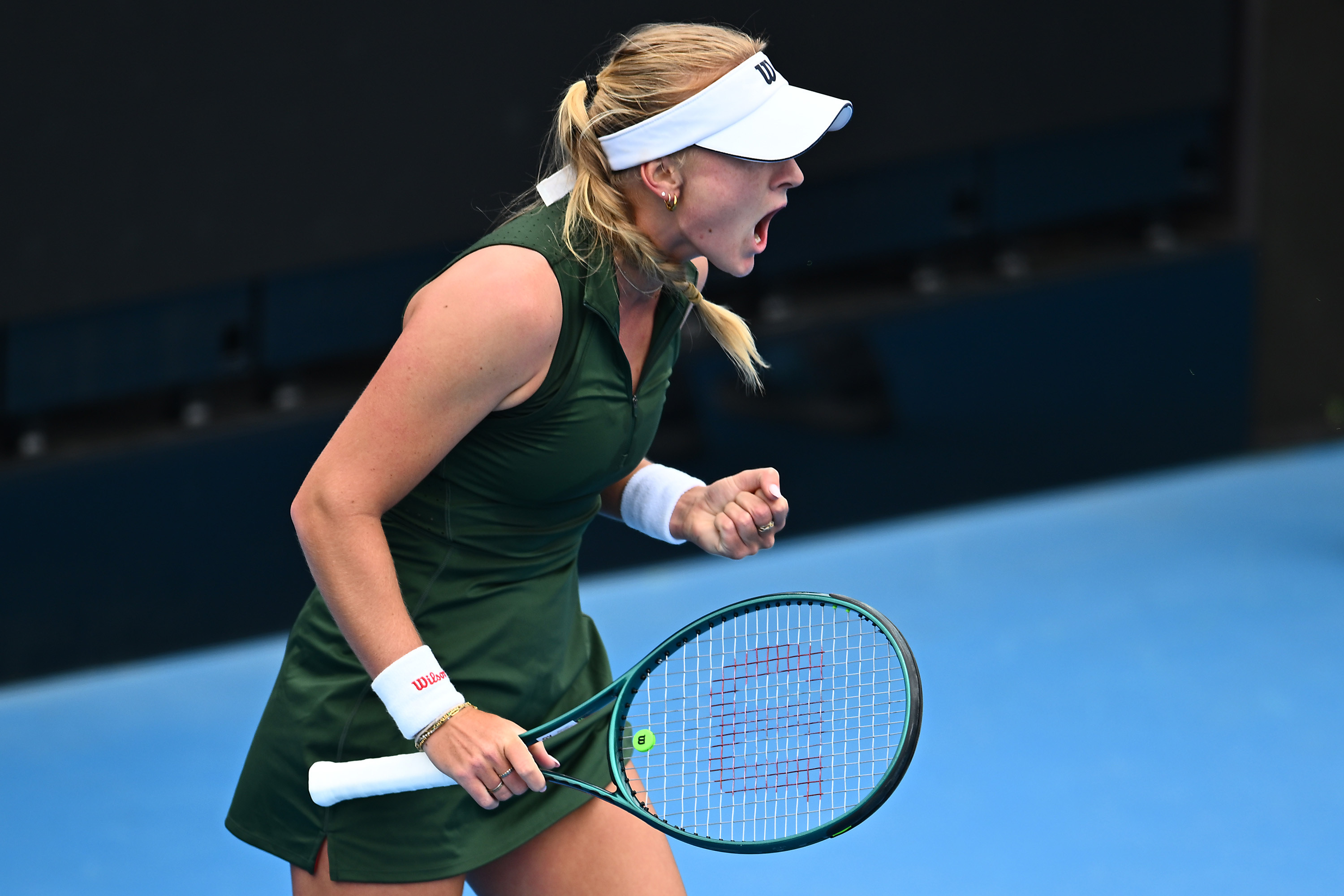 首个巡回赛四强✅WTA250霍巴特站1/4决赛，本土外卡普雷斯顿以6-26-4