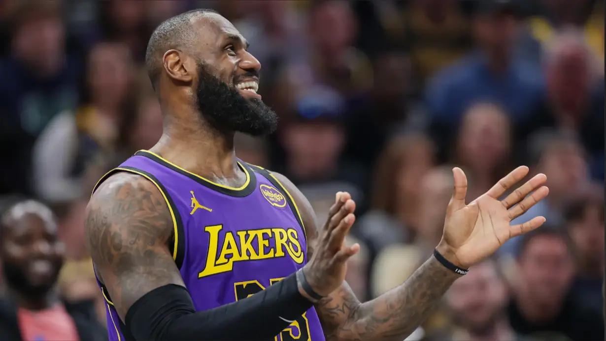 湖人要想过第一轮还是有希望的。雷迪克认为湖人还有詹姆斯、斯玛特、艾顿和肯纳德、八