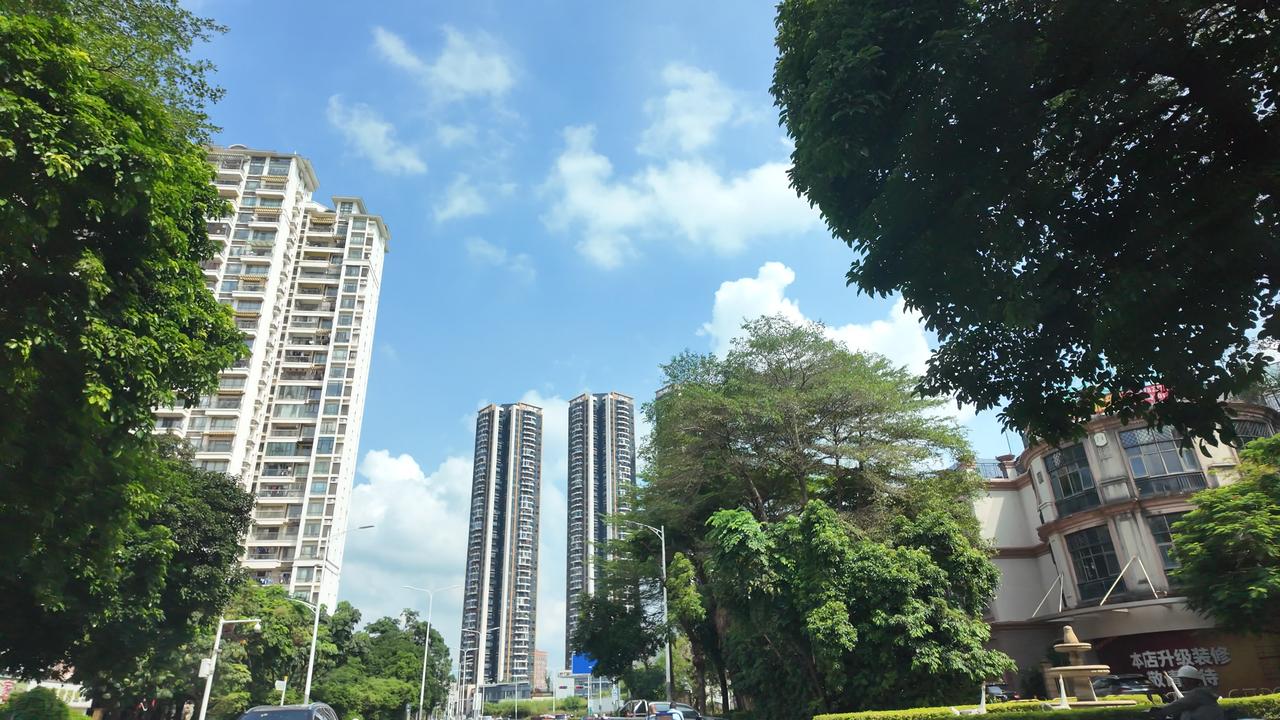 国家统计局的数据出来了：深圳一、二手住宅销售价格，连续6个月环比上涨。9月