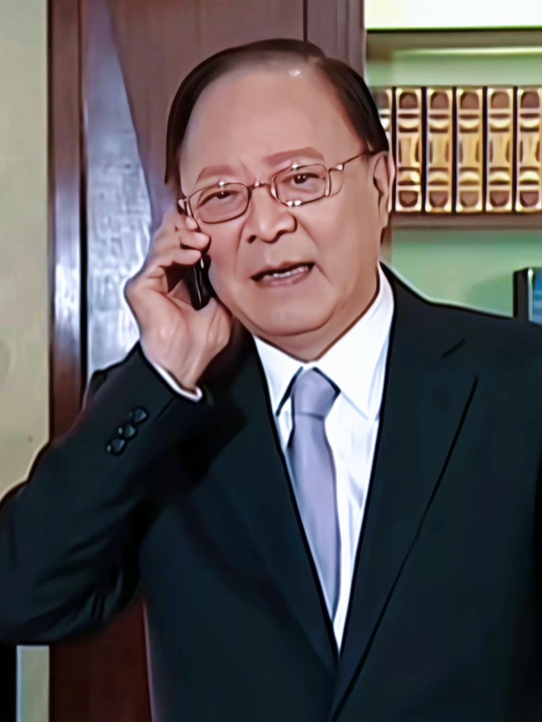 香港著名演员钟景辉去世，曾被尊为香港戏剧界的“一代宗师”钟景辉1937年生于