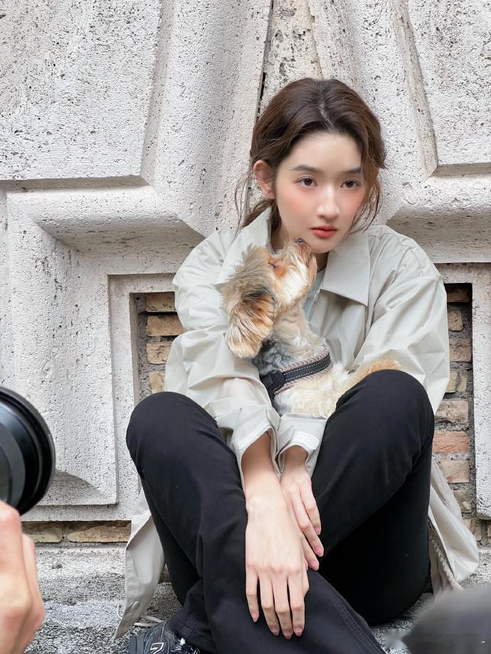 惊喜联动！贾玲推荐王玉雯加入星辰大海计划，还称赞她专业度在线、塑造角色有感染力，