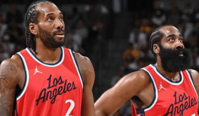 NBA常规赛，快船113-115不敌火箭。赛后，快船记者表示：“我为了避免影响