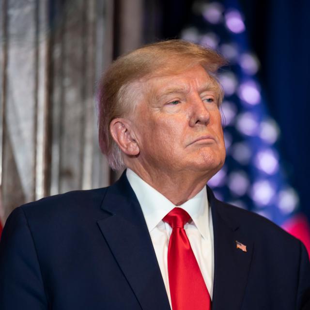 特朗普估计要后悔了！ 美国最近给20多个国家发了加税通知，本来想着8月1日就