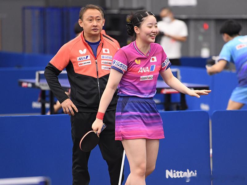 在与伤病作斗争的同时，日本女子队向伦敦之巅发起冲击。“也在积极进行重量训练”（张