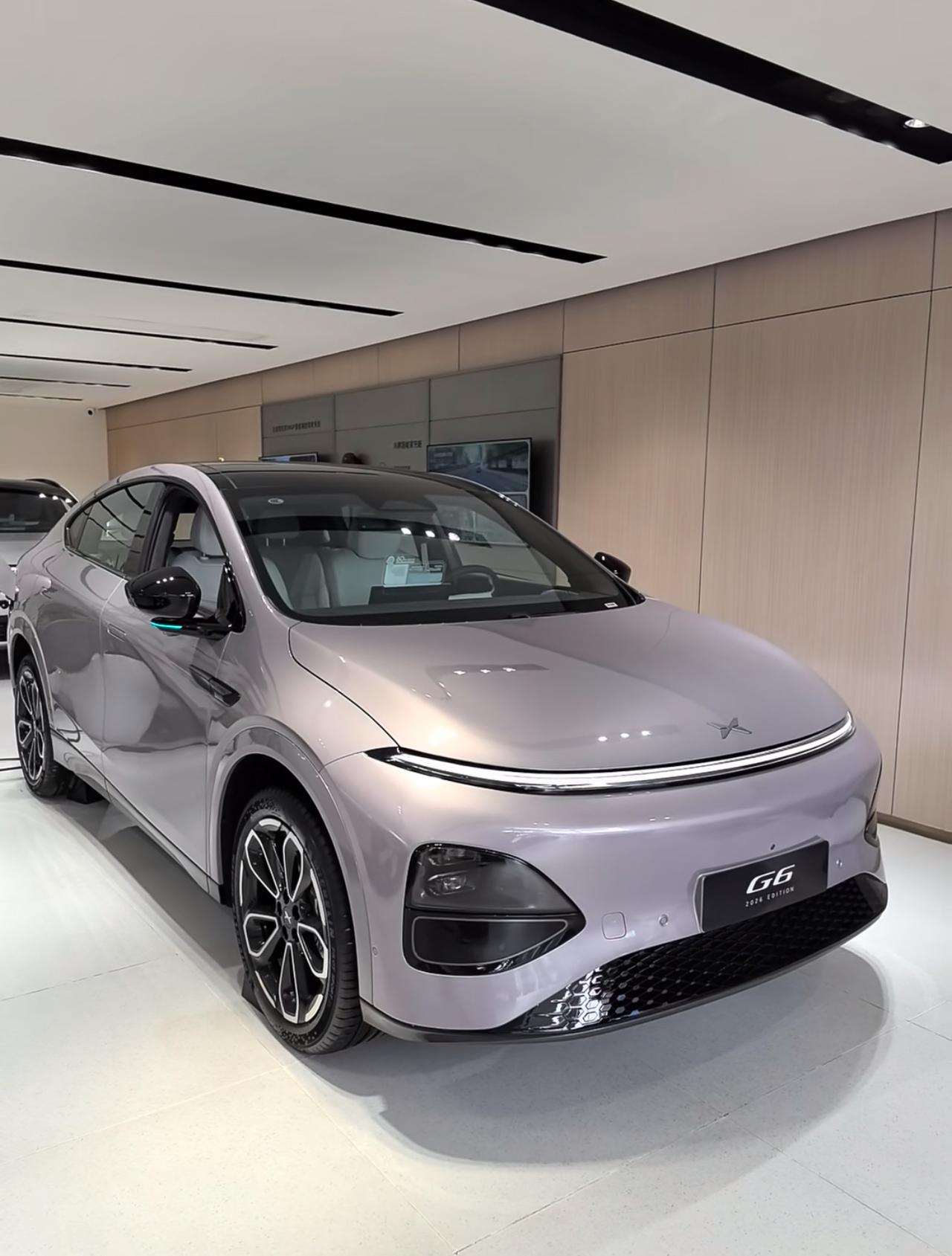 小鹏G6超级增程正式上市，1704km的CLTC综合续航，430km的同级最长纯