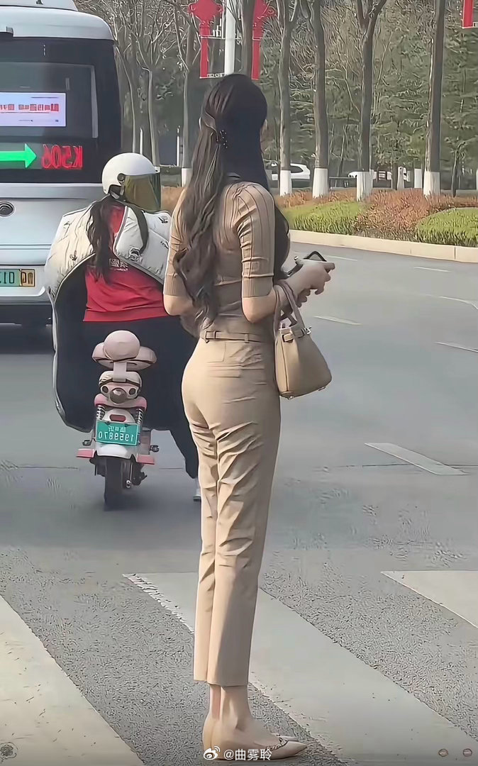 就这身材，脸蛋已经不重要了吧