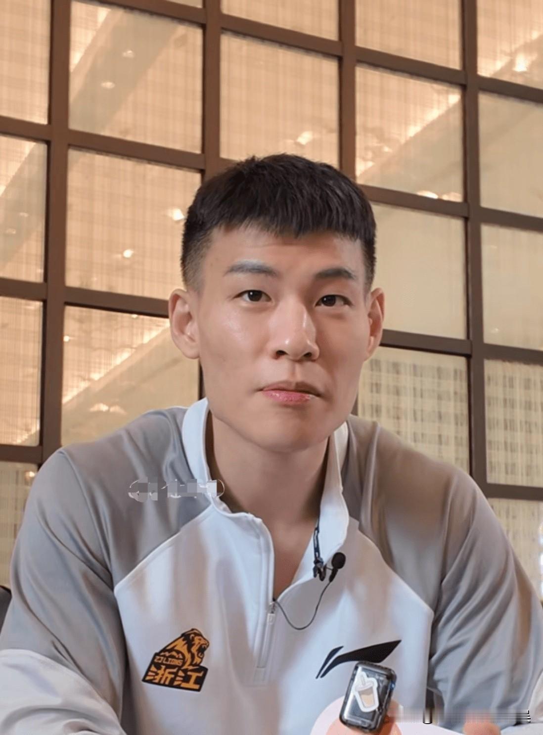 广厦后卫林秉圣：“因为我很久没跟日本队打了，我觉得他们的团队配合默契方面非常的好