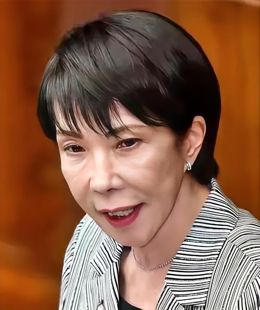 中国网友对高市早苗的一致“肯定”：不要怂，坚持己见，绝不道歉！中国网友对高市