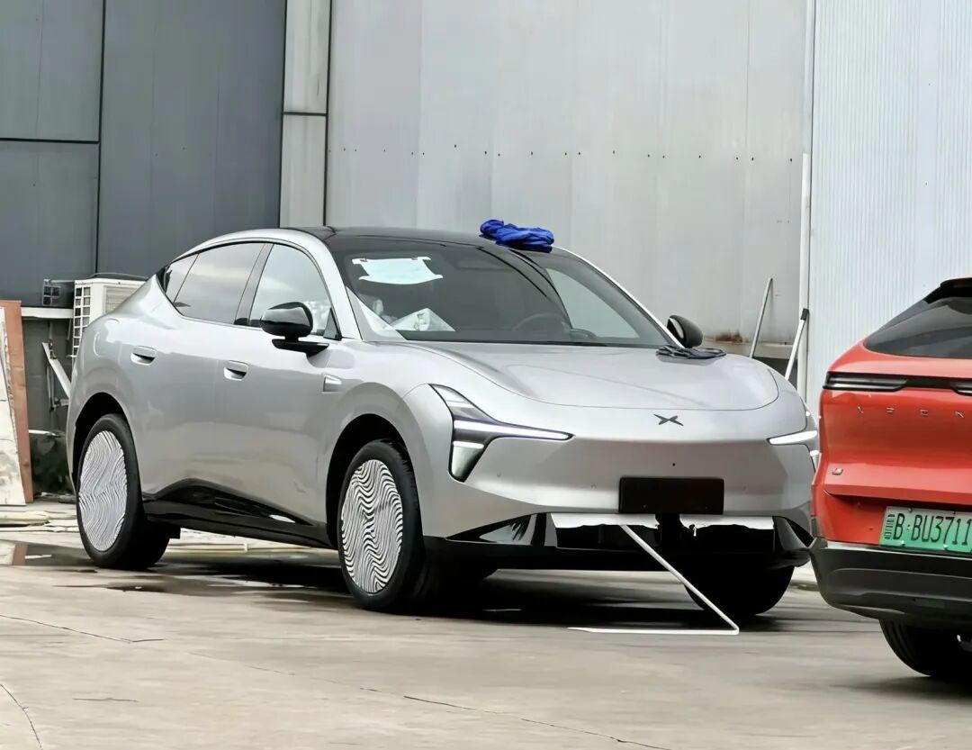 你给设计打几分？小鹏MONASUV外观谍照曝光日前，小鹏MONASUV无伪