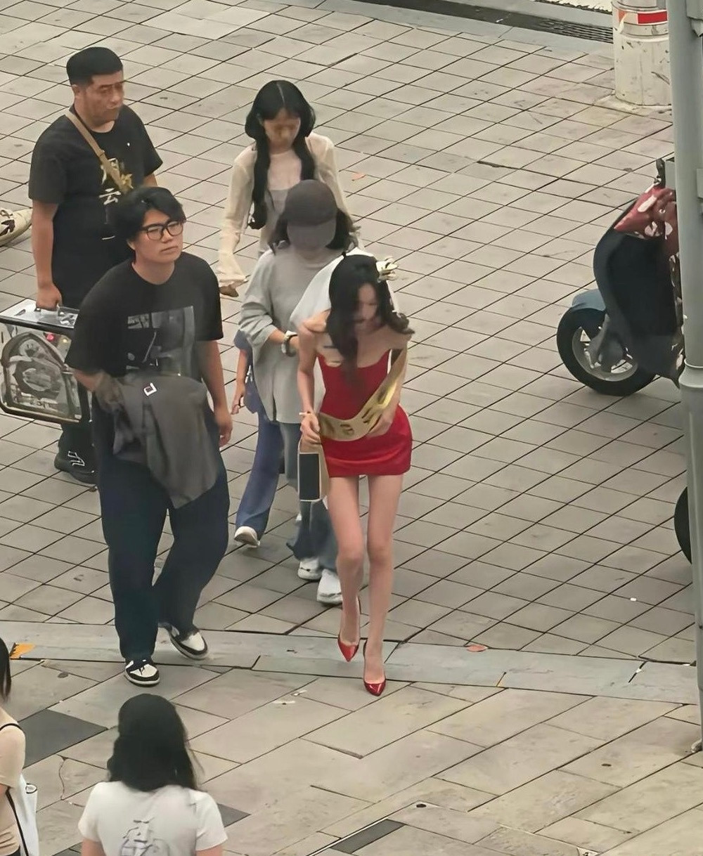 只有瘦到这种程度，上镜才刚刚好