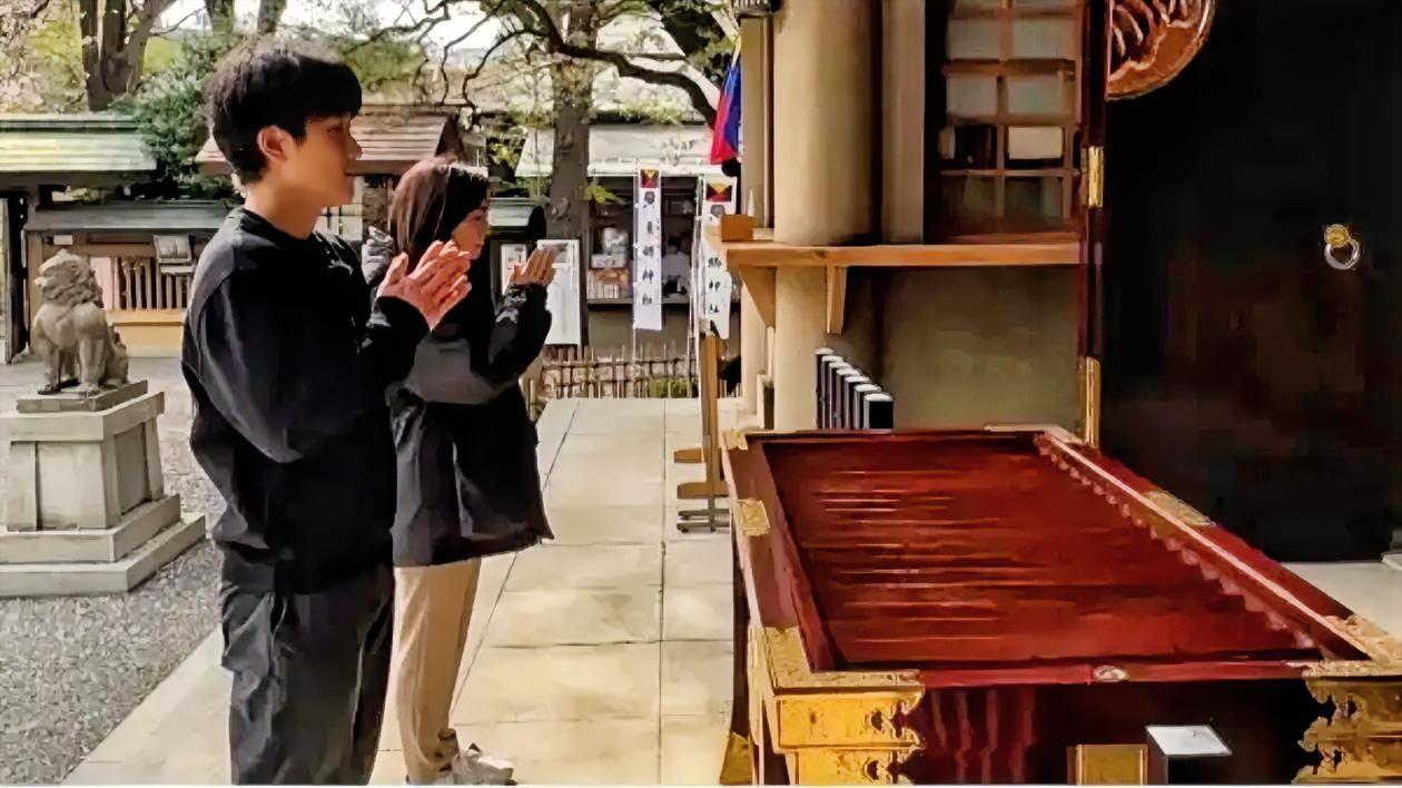 这次算是被彻底锤死了！张本智和奥运会前去参拜东乡神社，这事儿没得洗。哪怕