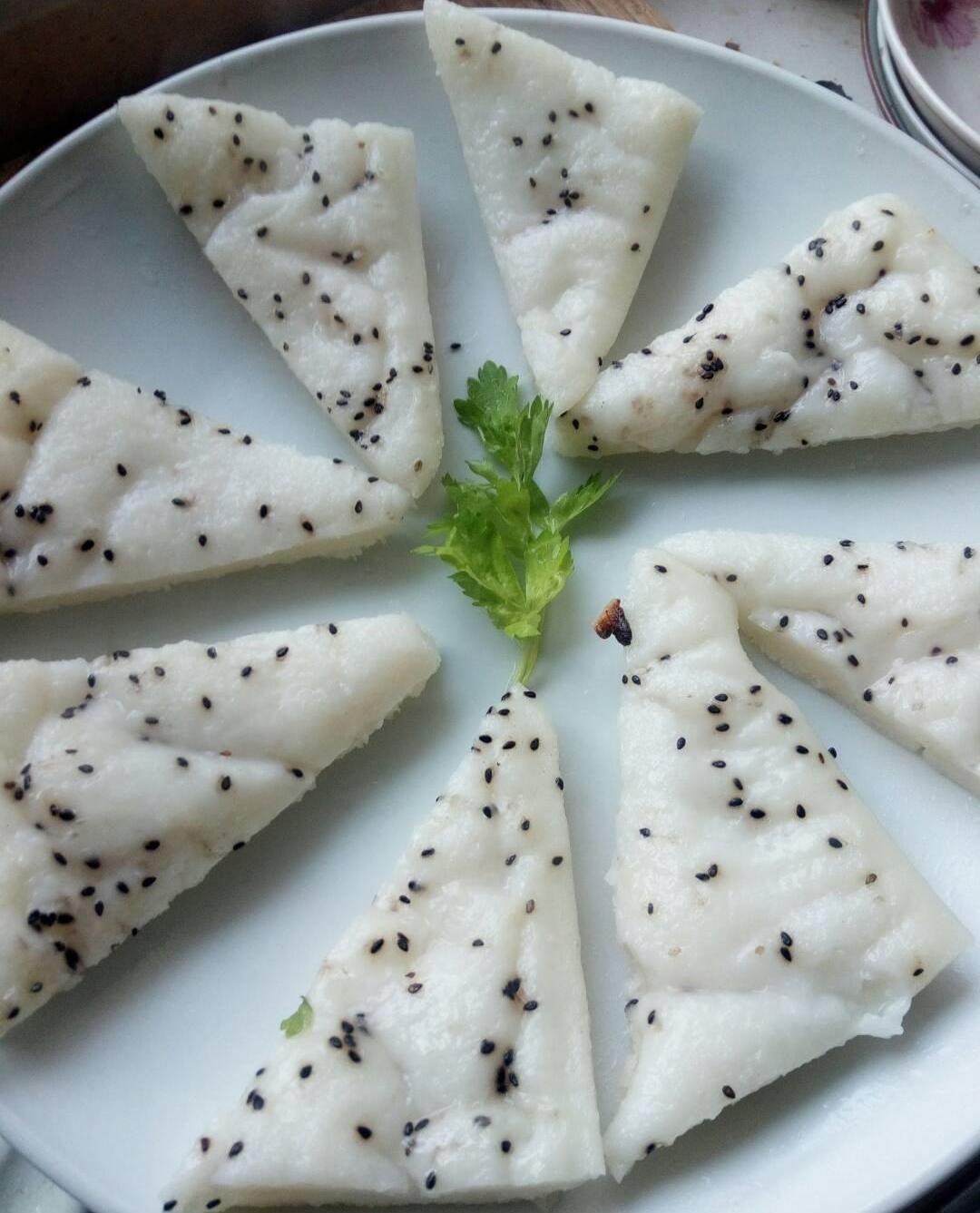 天一冷，人的嘴巴就变得特别诚实，什么山珍海味都比不上一口热乎乎的甜糯。有时候，