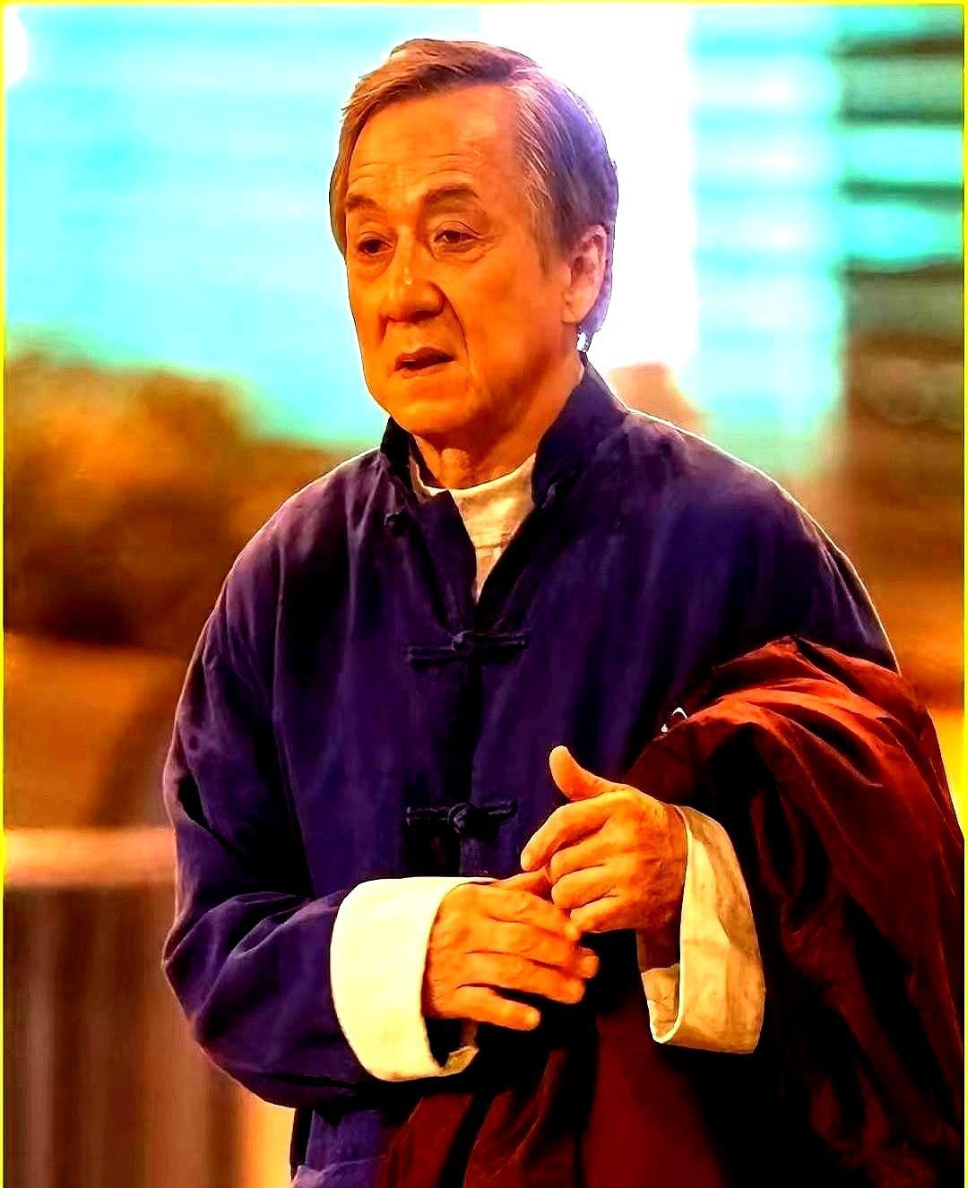 几十亿身家，竟治不好一个多动的大脑？你以为的成龙，是那个飞檐走壁的功夫之王