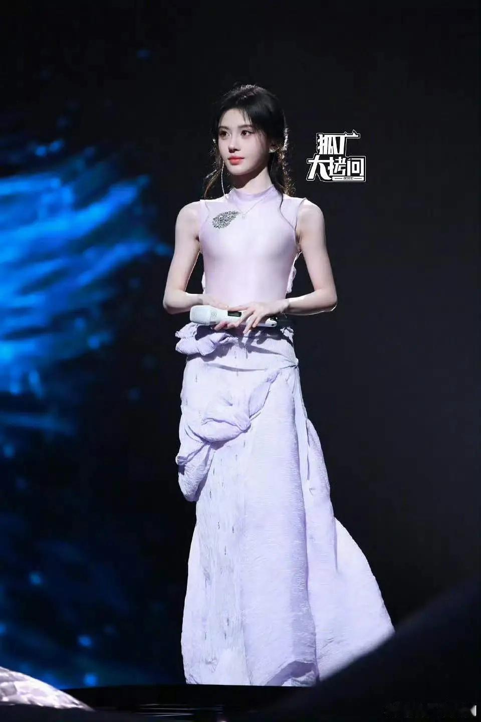 人的肩膀真能练成这样？​​​