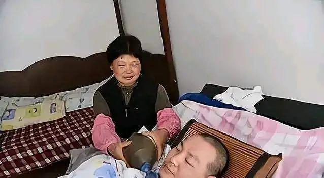 可怜天下父母心！浙江一小伙因车祸，永久丧失了自主呼吸能力，父母没钱为儿子购买呼吸