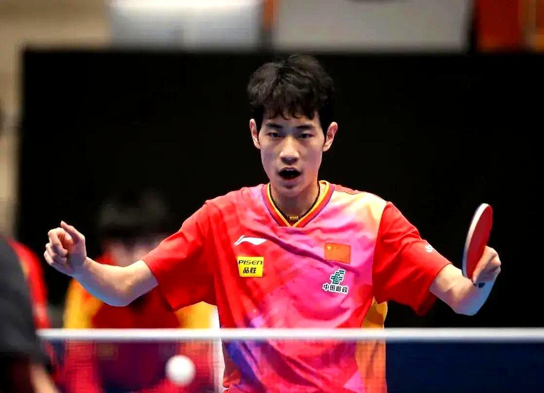 马斯喀特这一站，国乒把主力全放家里，派了27个小将去中东“刷经验”。结果挺干脆：