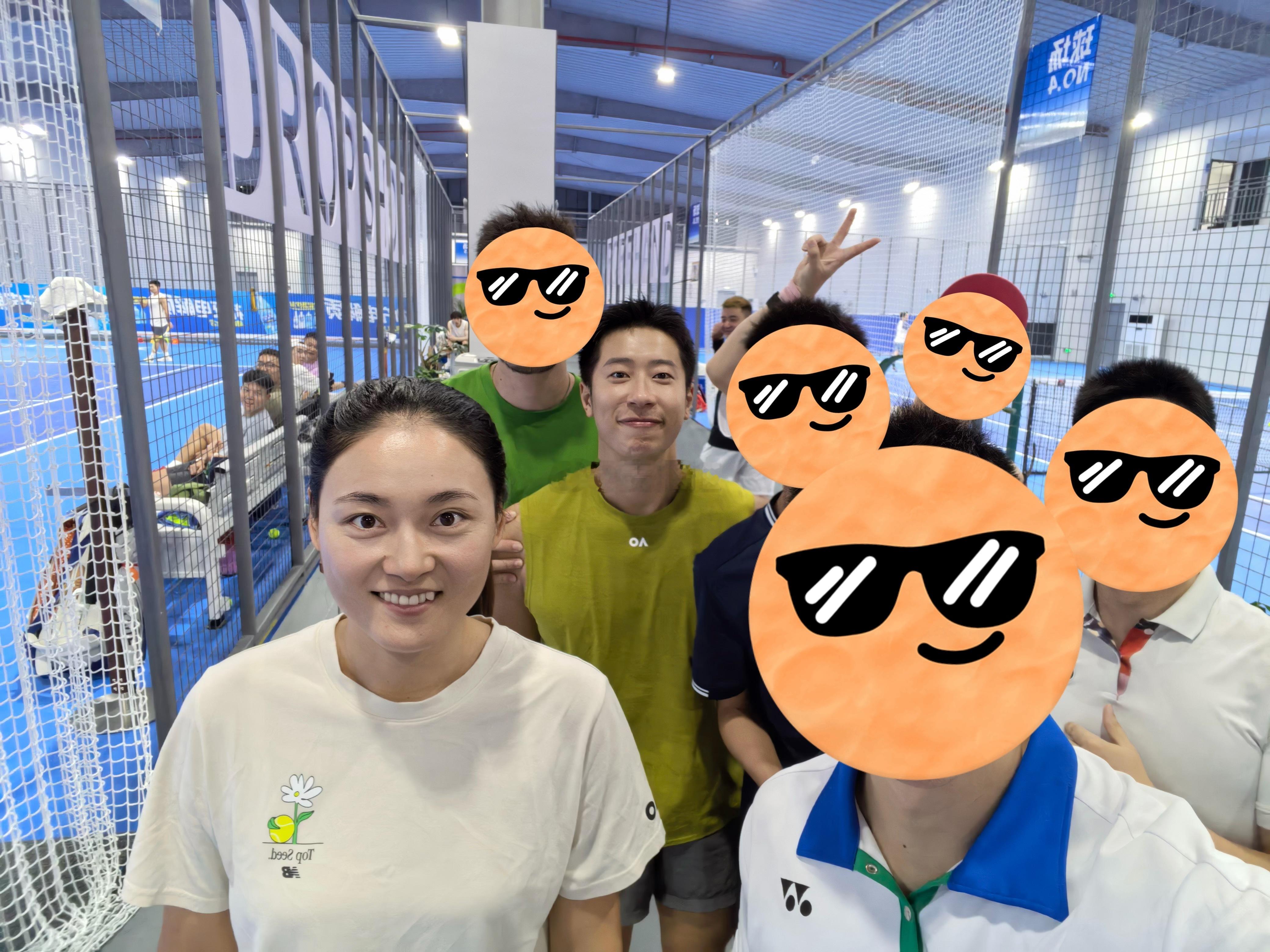 今天打个球偶遇了王雅繁网球talking大会wta​​​